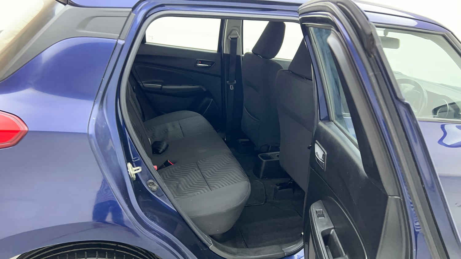 Used 2018 Maruti Suzuki Swift ZXi AMT Petrol Automatic interior RIGHT SIDE REAR DOOR CABIN VIEW