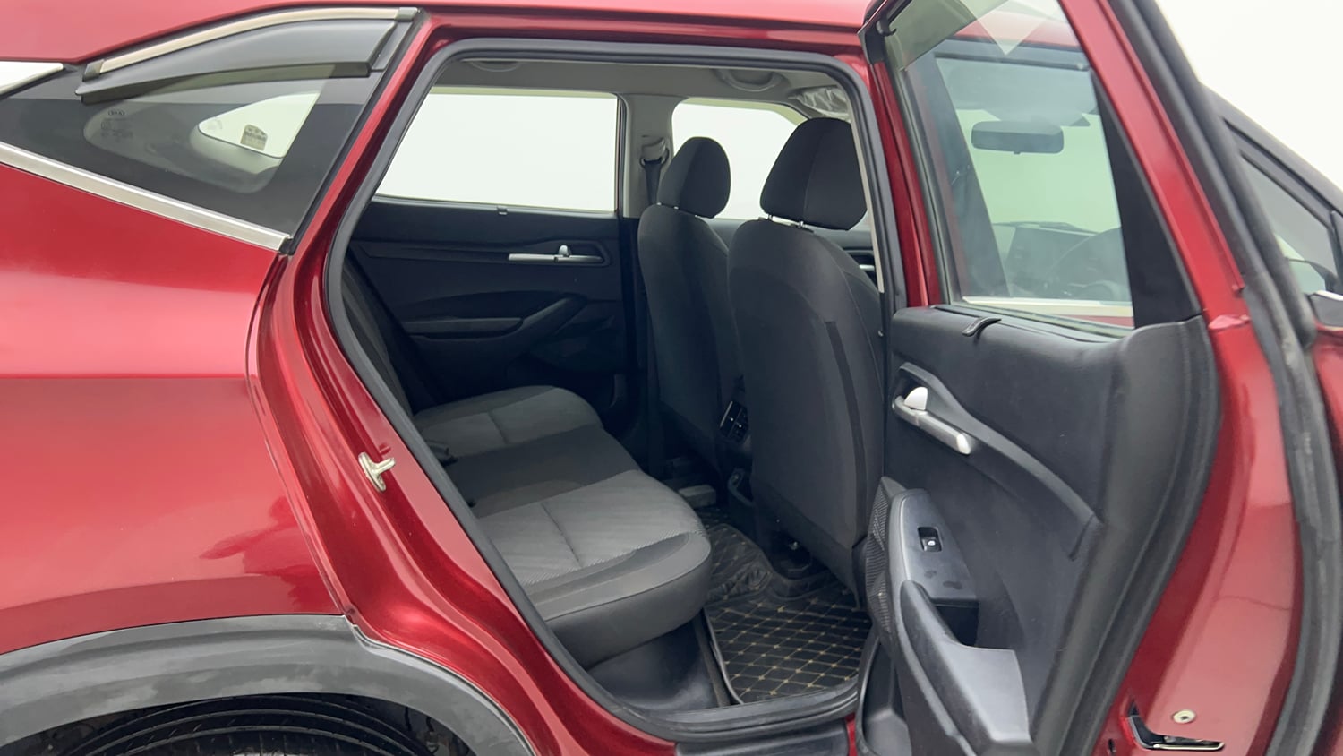 Used 2020 Kia Seltos HTK Plus 1.5 Petrol Manual interior RIGHT SIDE REAR DOOR CABIN VIEW