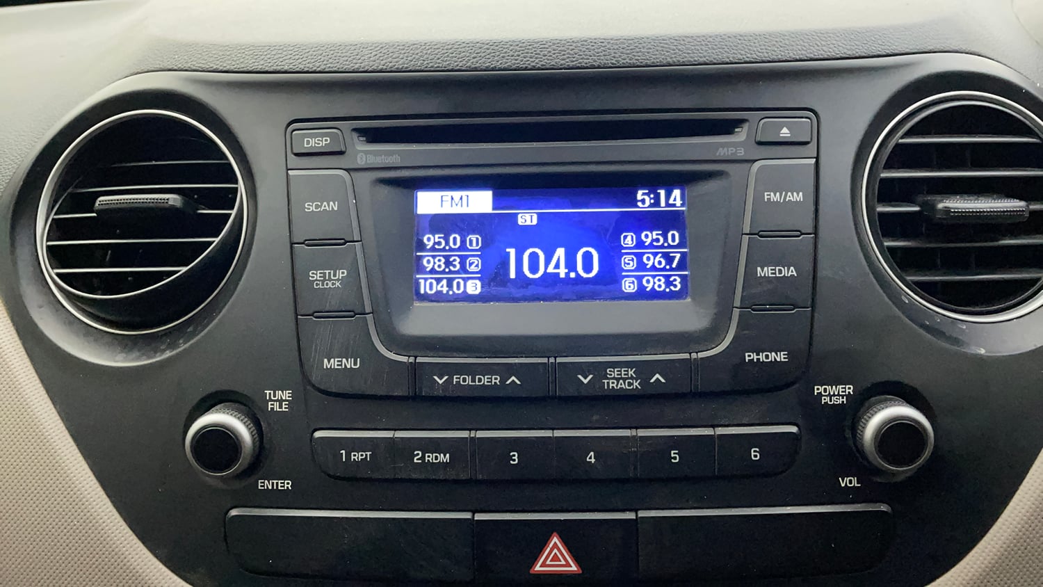 Used 2015 Hyundai Grand i10 Sportz 1.2 Kappa VTVT Petrol Manual top_features Integrated (in-dash) music system