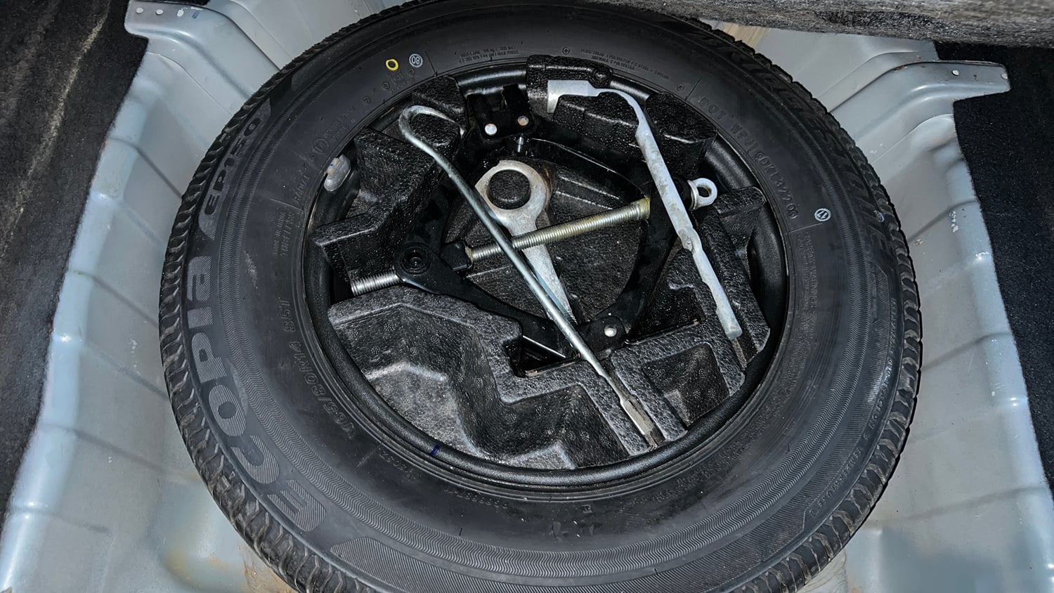 Used 2020 Tata Altroz XZ Petrol Petrol Manual tyres SPARE TYRE VIEW
