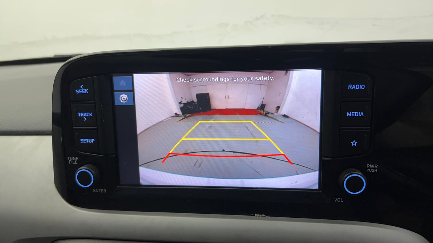 Used 2023 Hyundai Grand i10 Nios Sportz 1.2 Kappa VTVT CNG Cng Manual top_features Rear camera