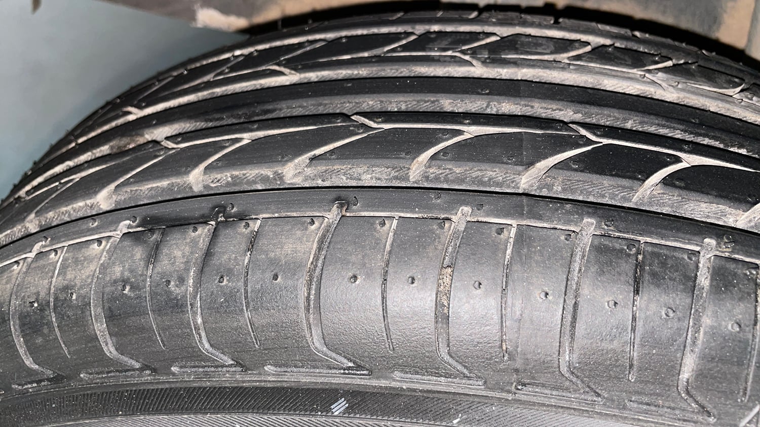 Used 2024 Renault Kwid CLIMBER AMT Petrol Automatic tyres RIGHT REAR TYRE TREAD VIEW