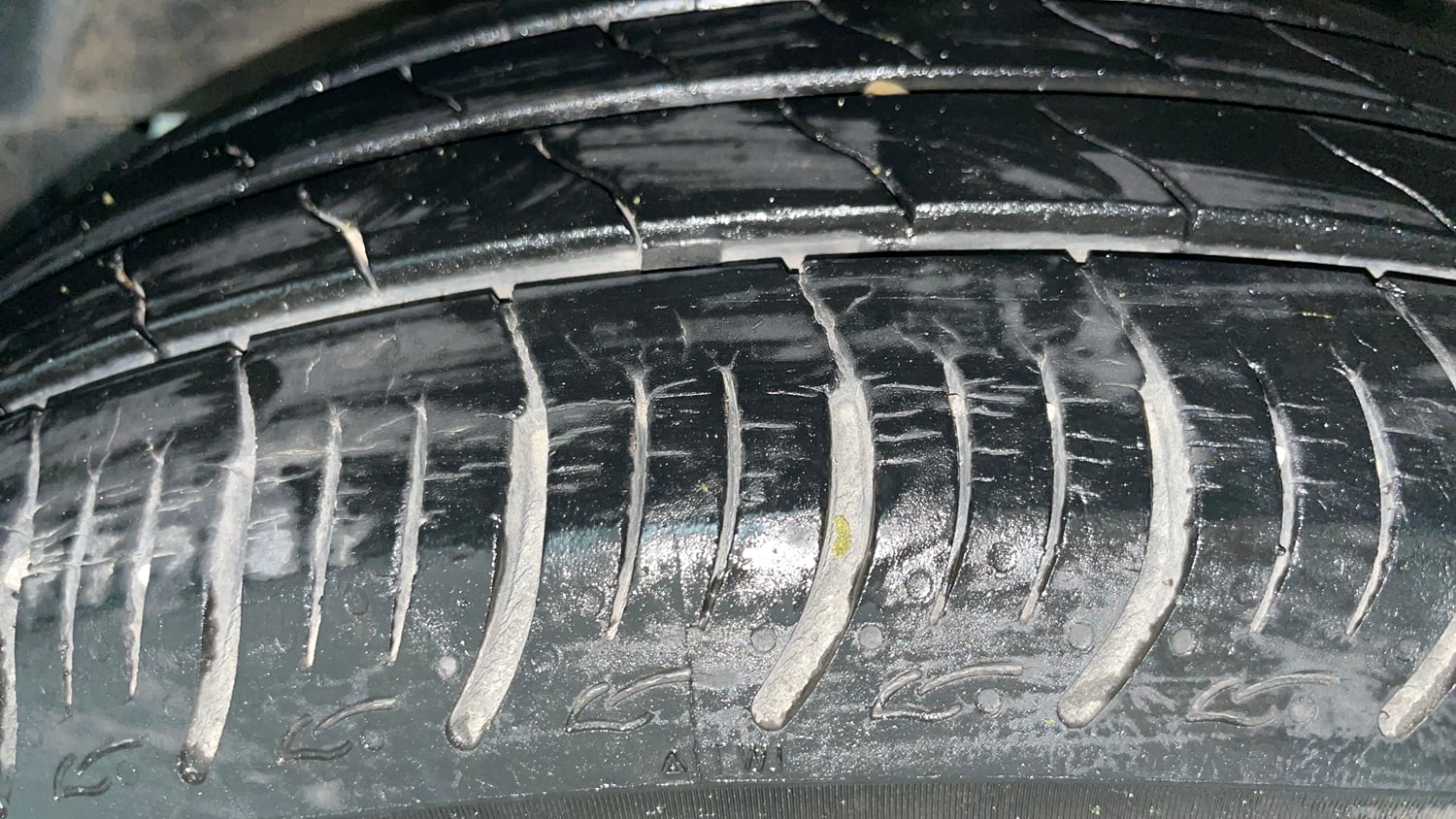 Used 2021 Maruti Suzuki Baleno Sigma Petrol Manual tyres LEFT FRONT TYRE TREAD VIEW
