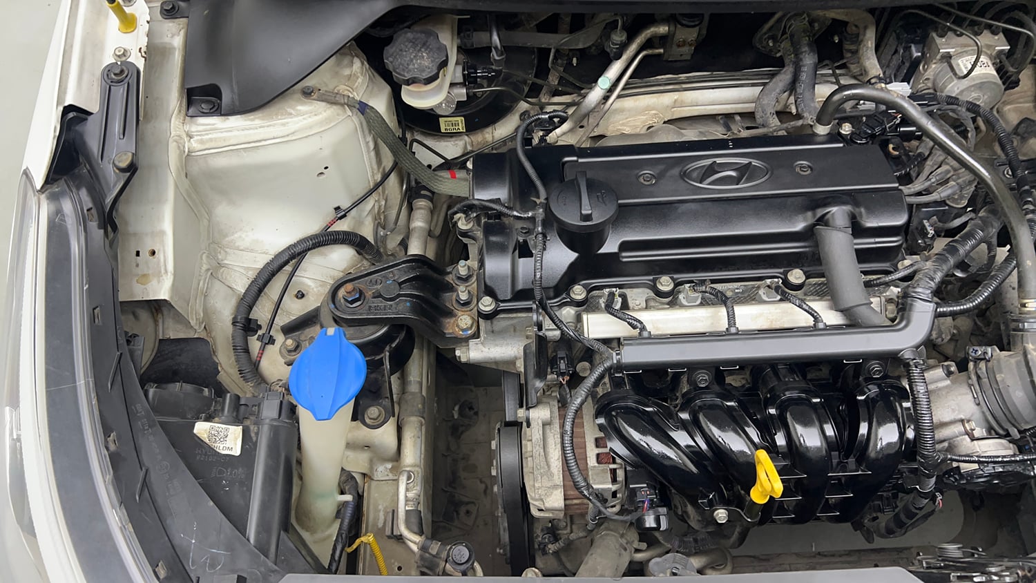 Used 2017 Hyundai Elite i20 Sportz 1.2 Petrol Manual engine ENGINE RIGHT SIDE VIEW