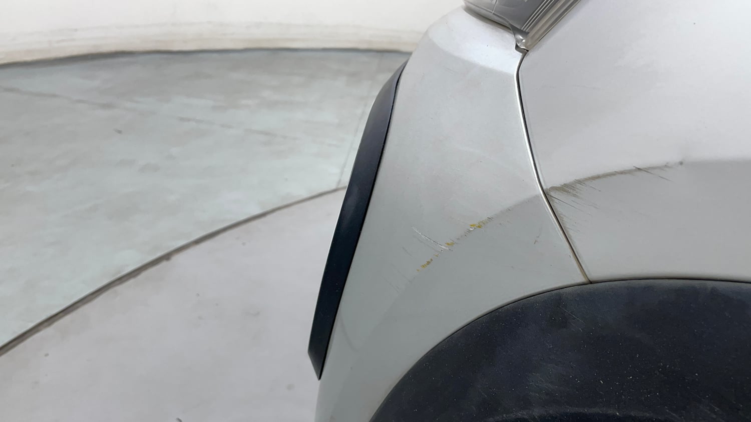 Used 2024 Renault Kwid CLIMBER AMT Petrol Automatic dents MINOR SCRATCH