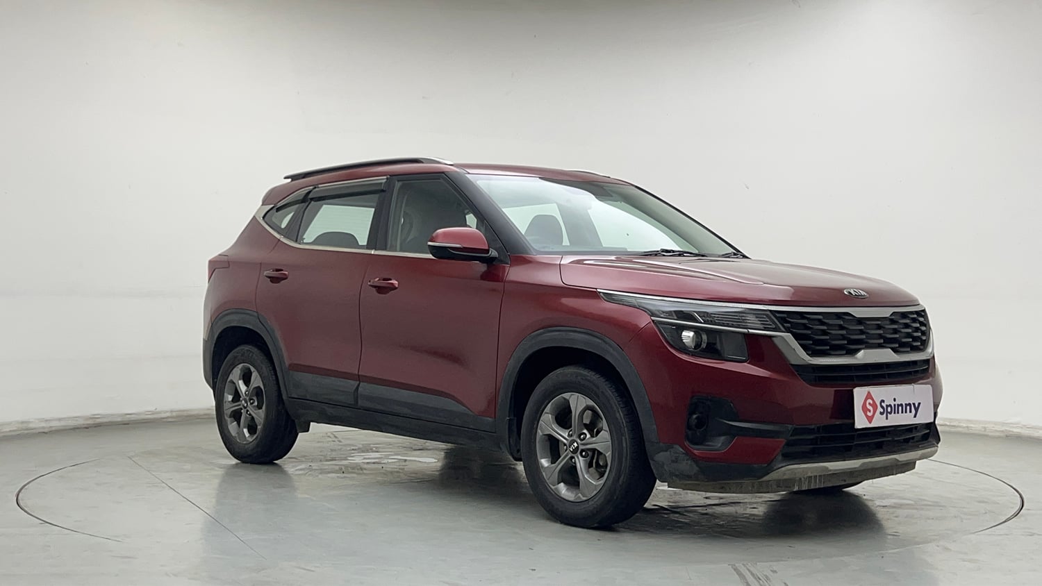 Used 2020 Kia Seltos HTK Plus 1.5 Petrol Manual exterior RIGHT FRONT CORNER VIEW