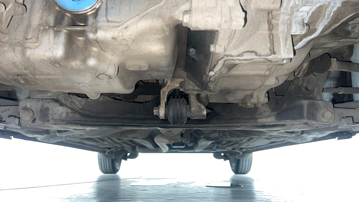 Used 2023 Honda Amaze VX 1.2 Petrol MT Petrol Manual extra FRONT LEFT UNDERBODY VIEW