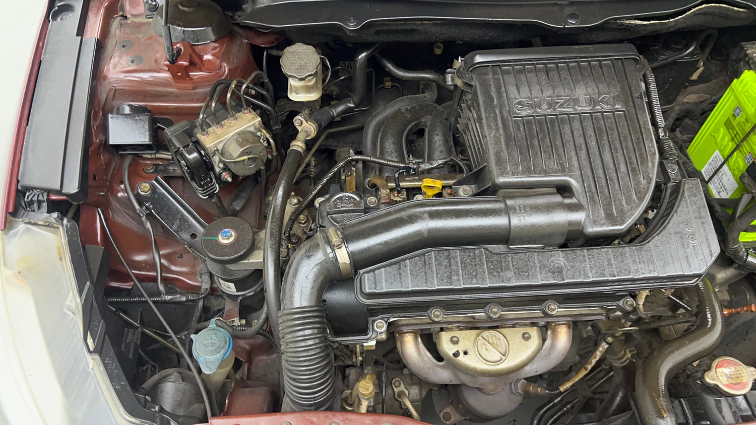 Used 2015 Maruti Suzuki Ciaz ZXi  AT Petrol Automatic engine ENGINE RIGHT SIDE VIEW