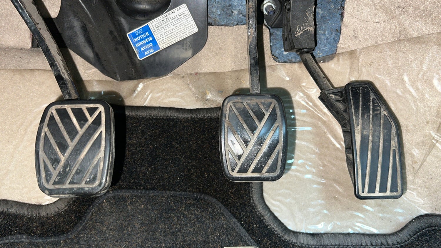 Used 2018 Maruti Suzuki Dzire VXi Petrol Manual interior PEDALS VIEW
