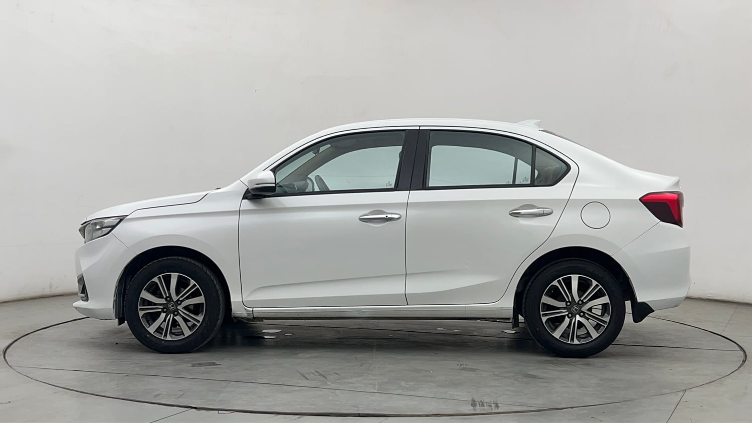Used 2023 Honda Amaze VX 1.2 Petrol MT Petrol Manual exterior LEFT SIDE VIEW