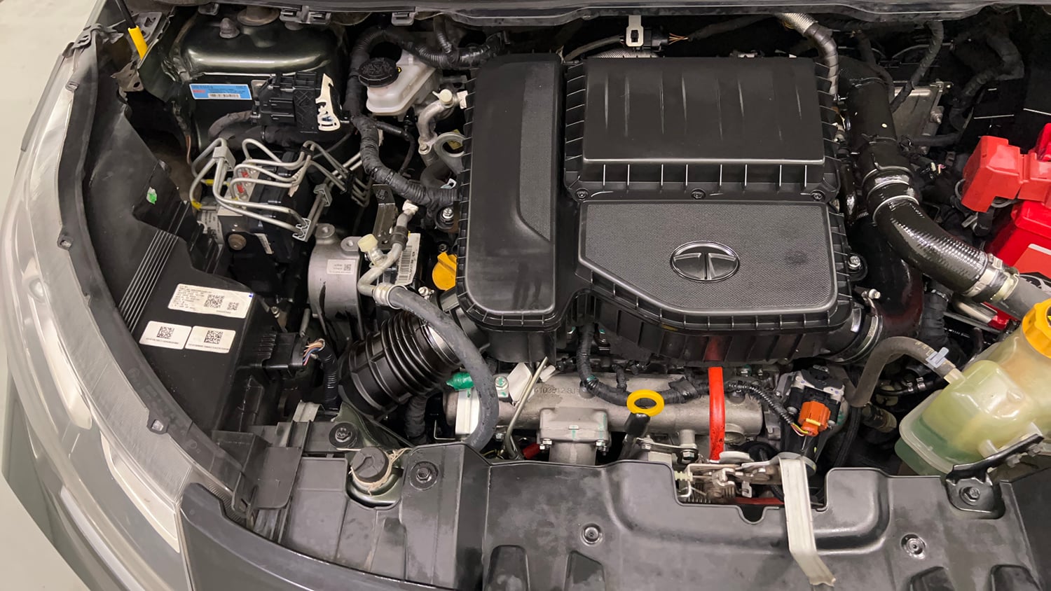 Used 2022 Tata Nexon XMA Plus (S) Diesel Diesel Automatic engine ENGINE RIGHT SIDE VIEW