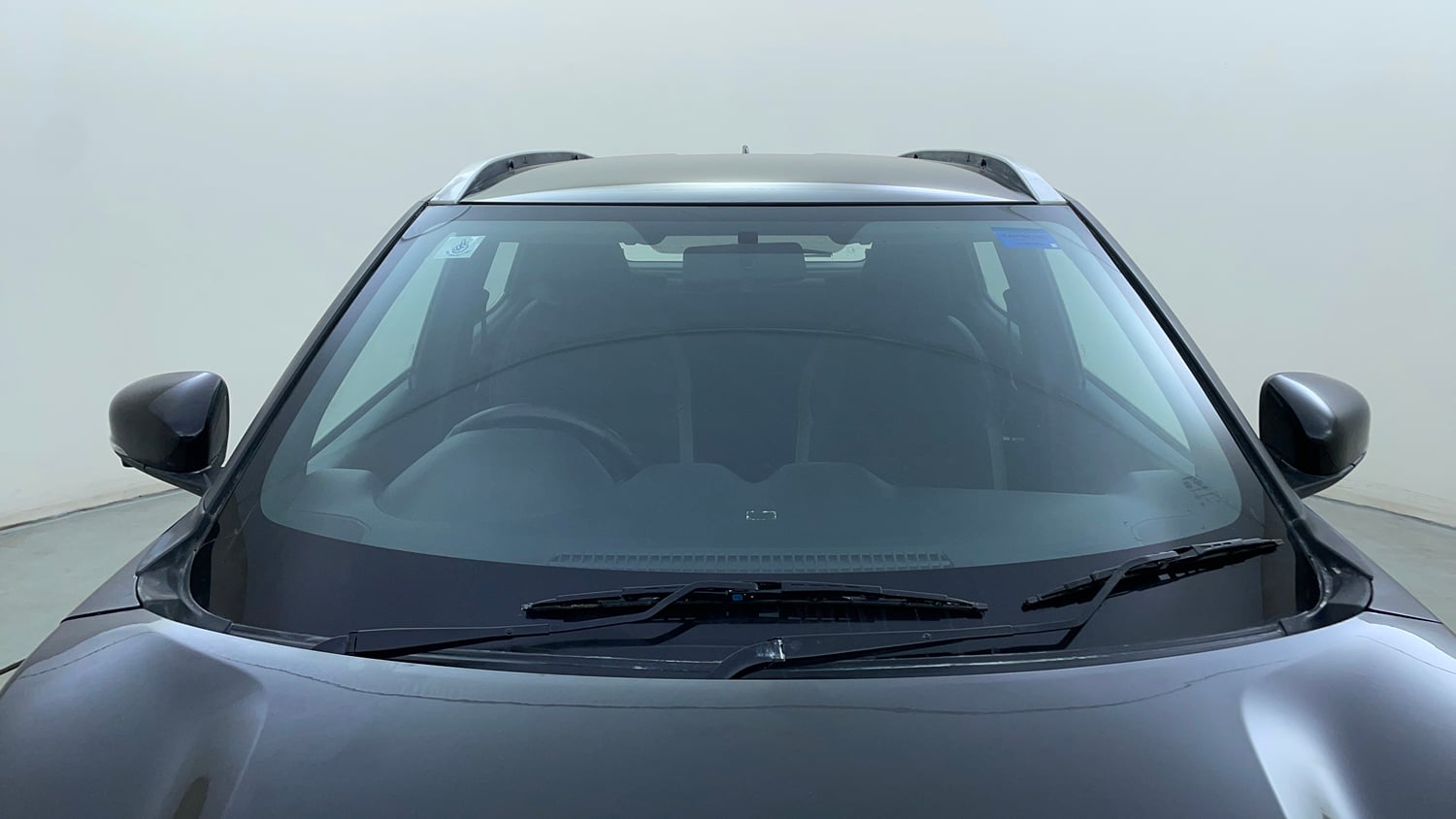 Used 2022 Nissan Magnite XV Premium Turbo CVT Petrol Automatic exterior FRONT WINDSHIELD VIEW