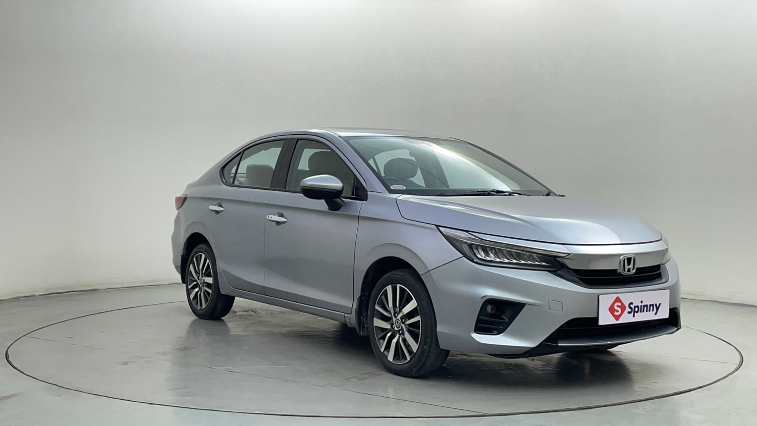 Used 2021 Honda City ZX CVT Petrol Petrol Automatic exterior RIGHT FRONT CORNER VIEW