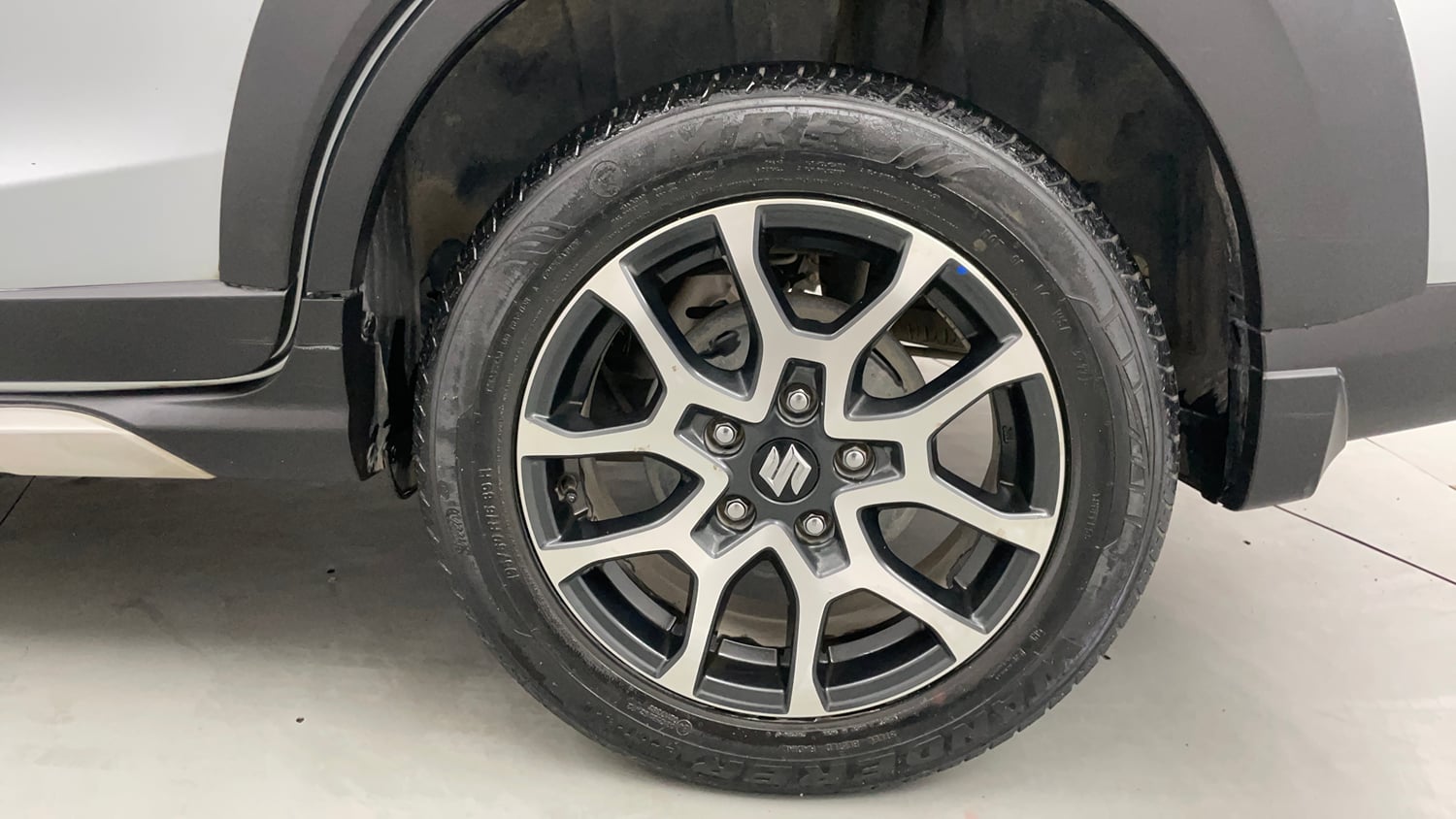 Used 2023 Maruti Suzuki XL6 Zeta MT Petrol Petrol Manual tyres LEFT REAR TYRE RIM VIEW