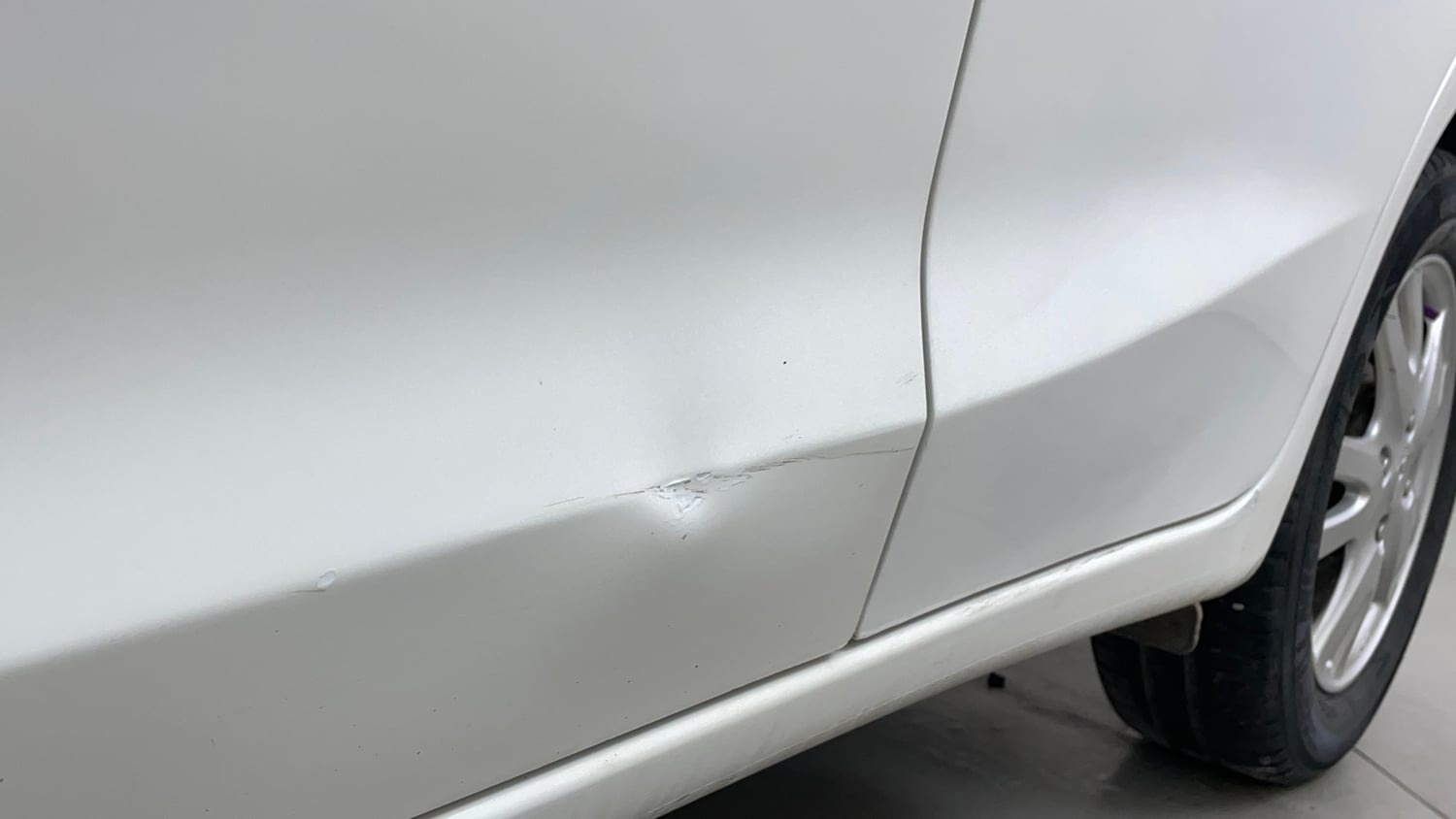 Used 2013 Honda Brio VX MT Petrol Manual dents MINOR DENT