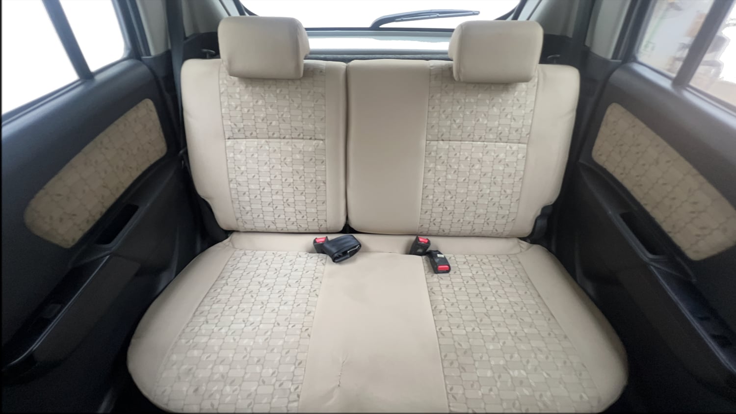 Used 2018 Maruti Suzuki Wagon R VXI Petrol Manual interior REAR SEAT CONDITION VIEW