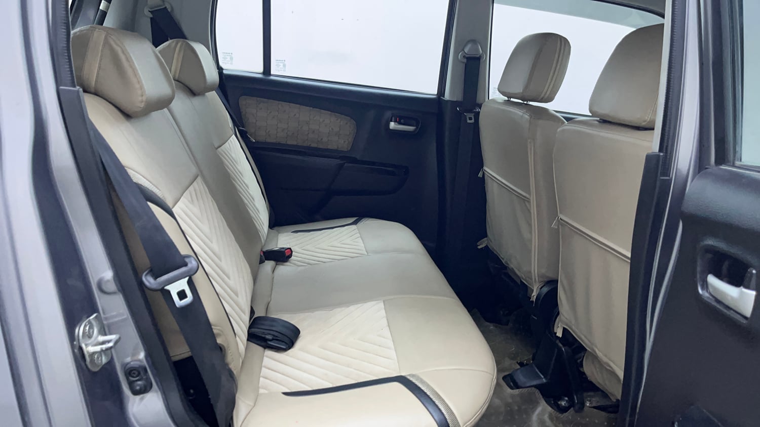 Used 2020 Maruti Suzuki Wagon R 1.0 VXI AMT Petrol Automatic interior RIGHT SIDE REAR DOOR CABIN VIEW