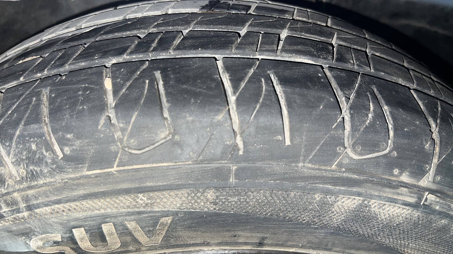 Used 2018 Ford EcoSport Trend + 1.5L Ti-VCT AT Petrol Automatic tyres LEFT FRONT TYRE TREAD VIEW