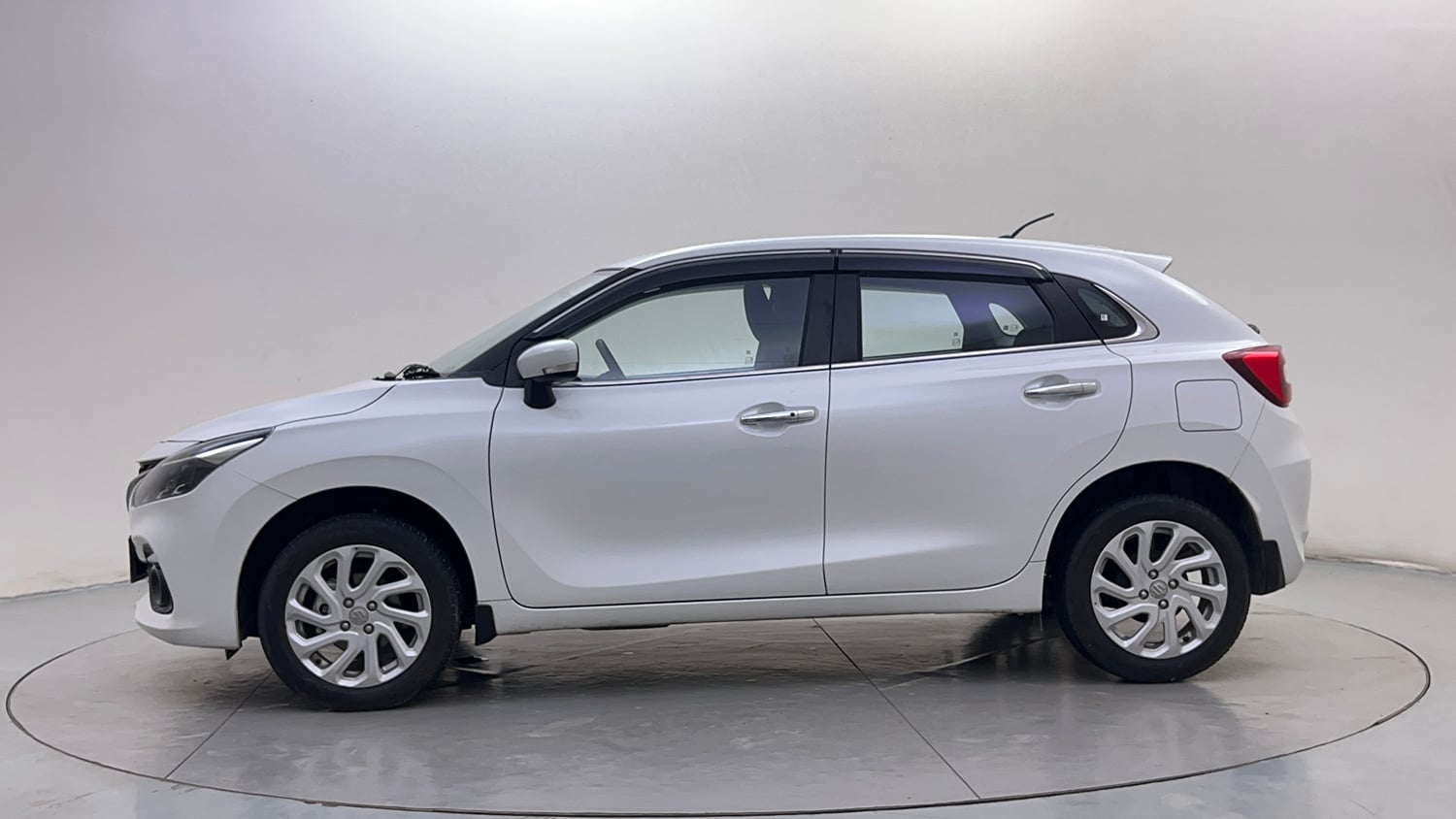 Used 2026 Maruti Suzuki Baleno Zeta MT CNG Cng Manual exterior LEFT SIDE VIEW