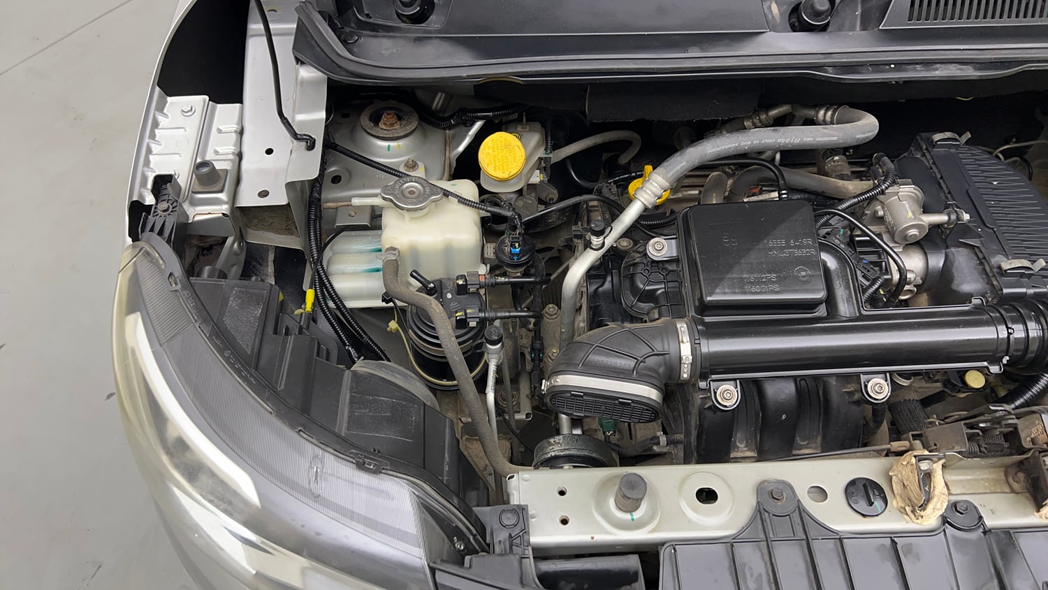 Used 2021 Renault Triber RXZ Petrol Manual engine ENGINE RIGHT SIDE VIEW