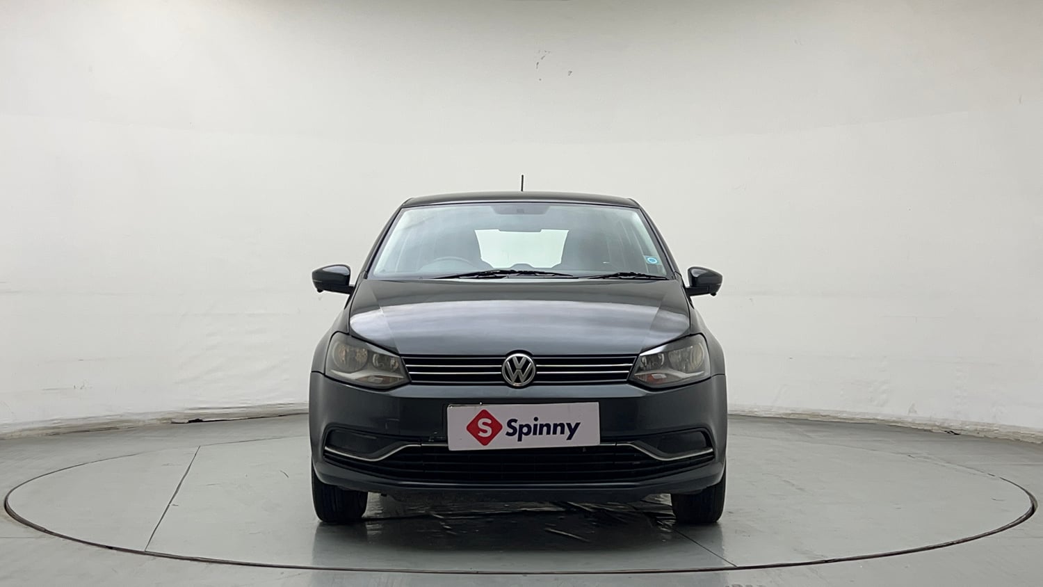 Used 2018 Volkswagen Polo Trendline 1.2L (P) Petrol Manual exterior FRONT VIEW