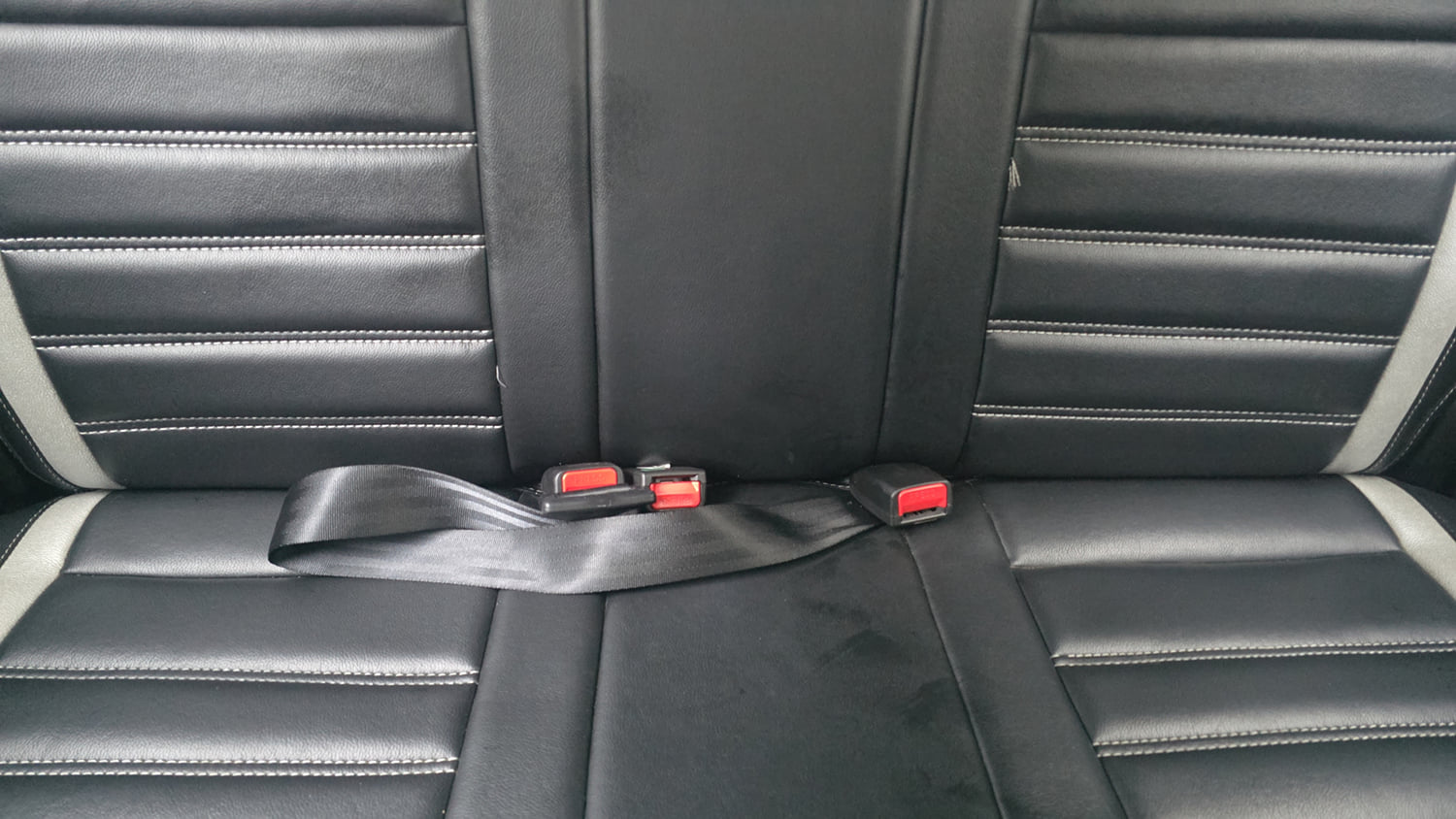 Used 2020 Renault Kwid Neotech RXL 1.0  AMT Petrol Automatic interior REAR SEAT CONDITION VIEW