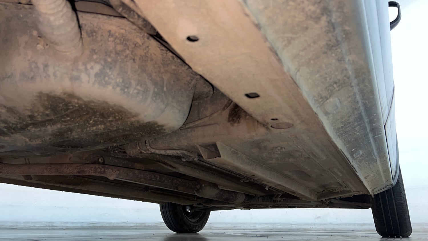 Used 2021 Renault Triber RXZ Petrol Manual extra REAR RIGHT UNDERBODY VIEW