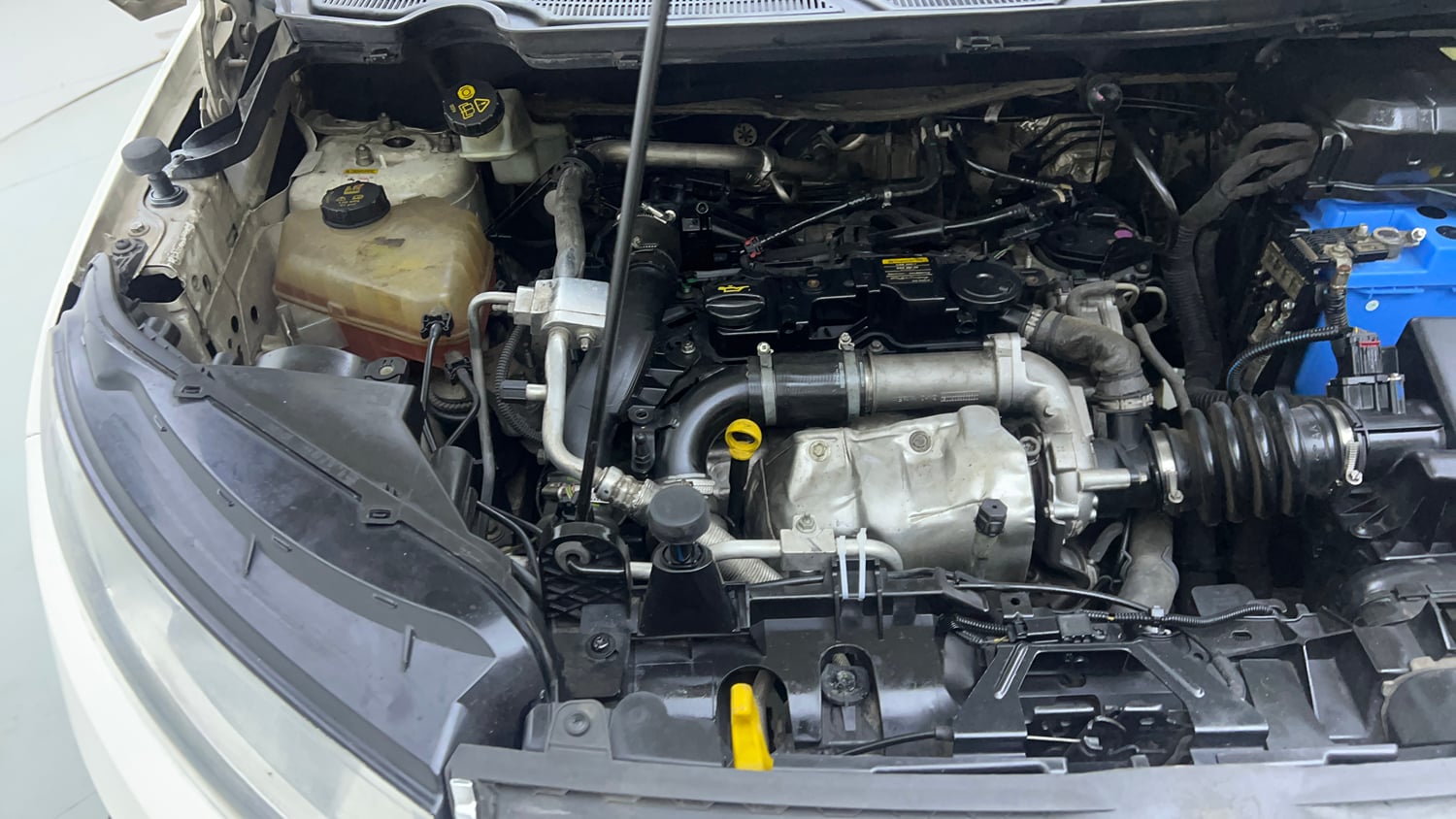 Used 2017 Ford EcoSport Trend+ 1.5L TDCi Diesel Manual engine ENGINE RIGHT SIDE VIEW