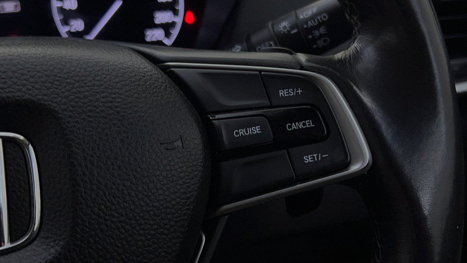 Used 2022 Honda City ZX CVT Petrol Petrol Automatic top_features Cruise control