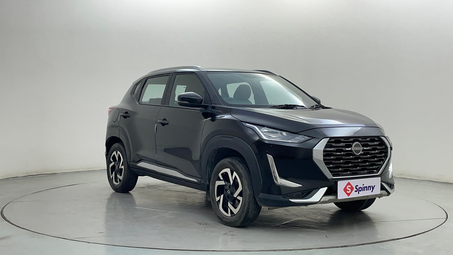 Used 2022 Nissan Magnite XV Executive Petrol Manual exterior RIGHT FRONT CORNER VIEW