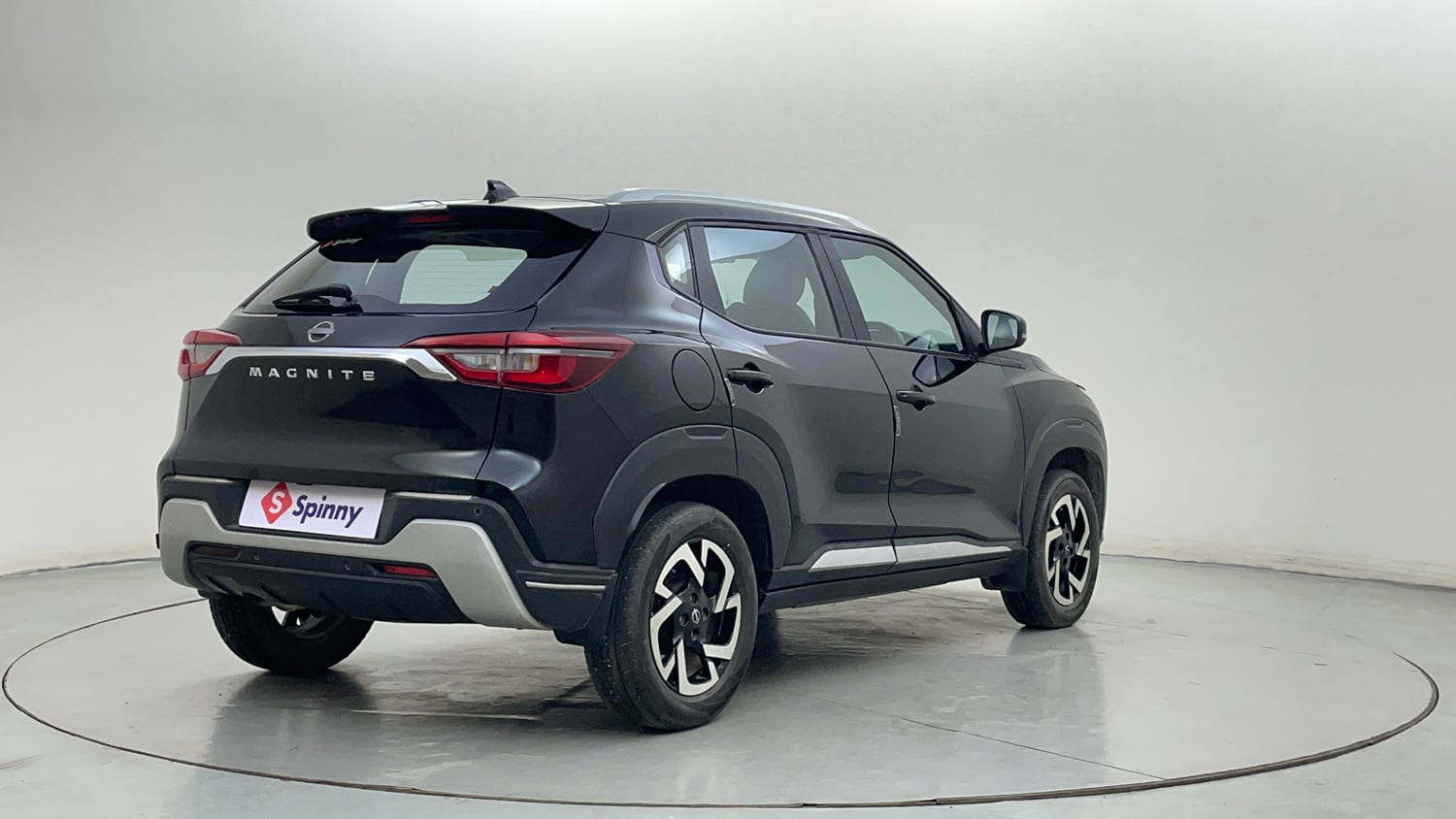 Used 2022 Nissan Magnite XV Executive Petrol Manual exterior RIGHT REAR CORNER VIEW