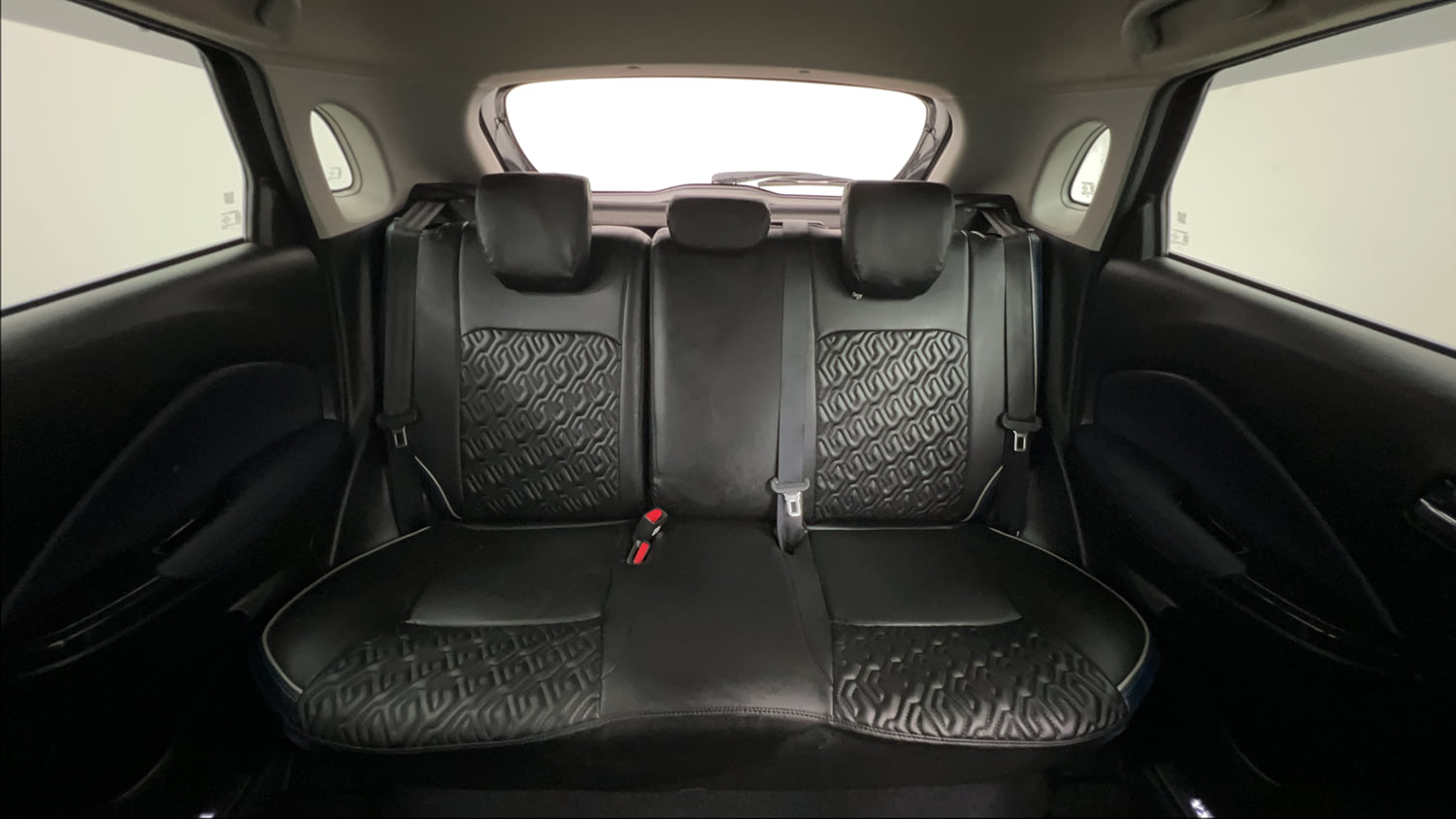Used 2025 Maruti Suzuki Baleno Alpha AGS Petrol Automatic interior REAR SEAT CONDITION VIEW