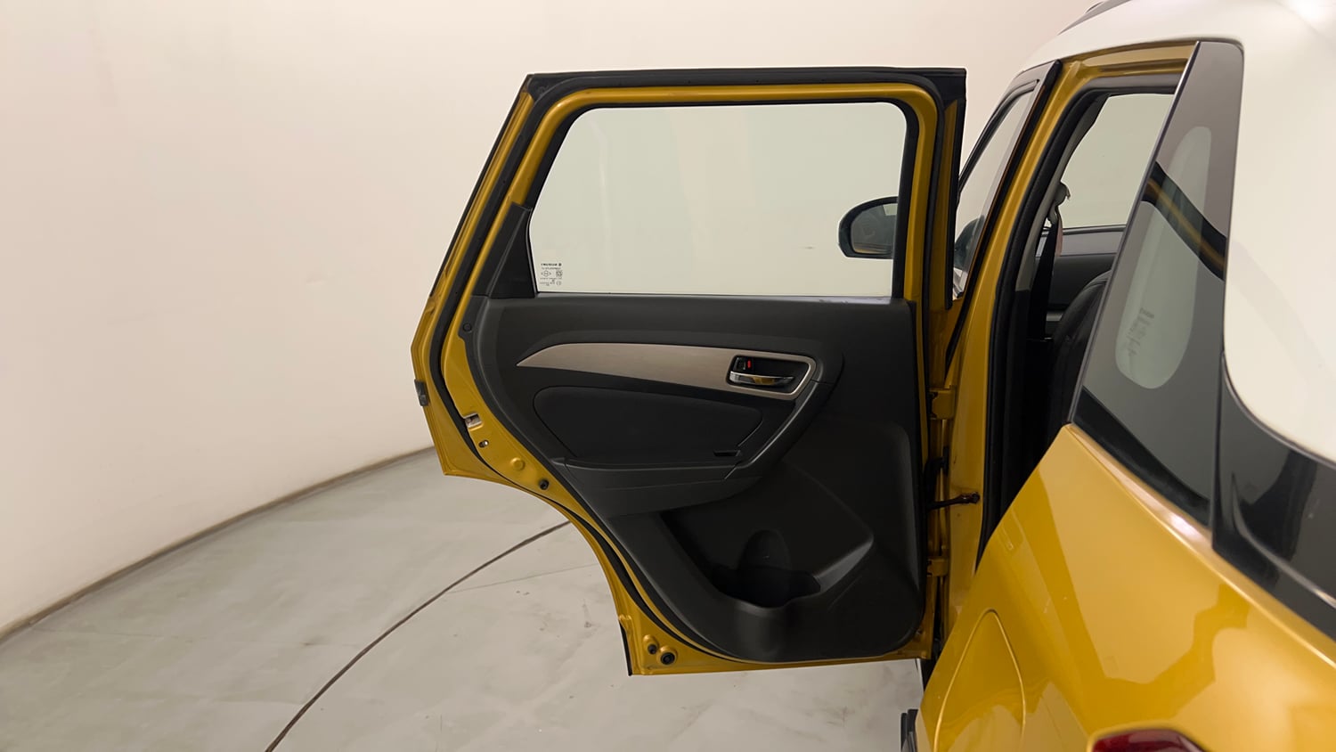 Used 2017 Maruti Suzuki Vitara Brezza [2016-2020] ZDi Diesel Manual interior LEFT REAR DOOR OPEN VIEW
