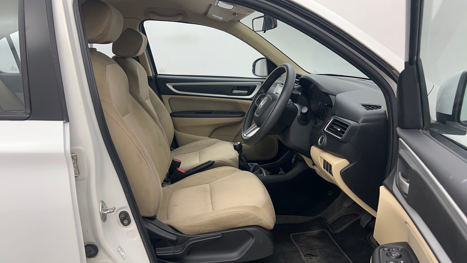 Used 2023 Honda Amaze VX 1.2 Petrol MT Petrol Manual interior RIGHT SIDE FRONT DOOR CABIN VIEW