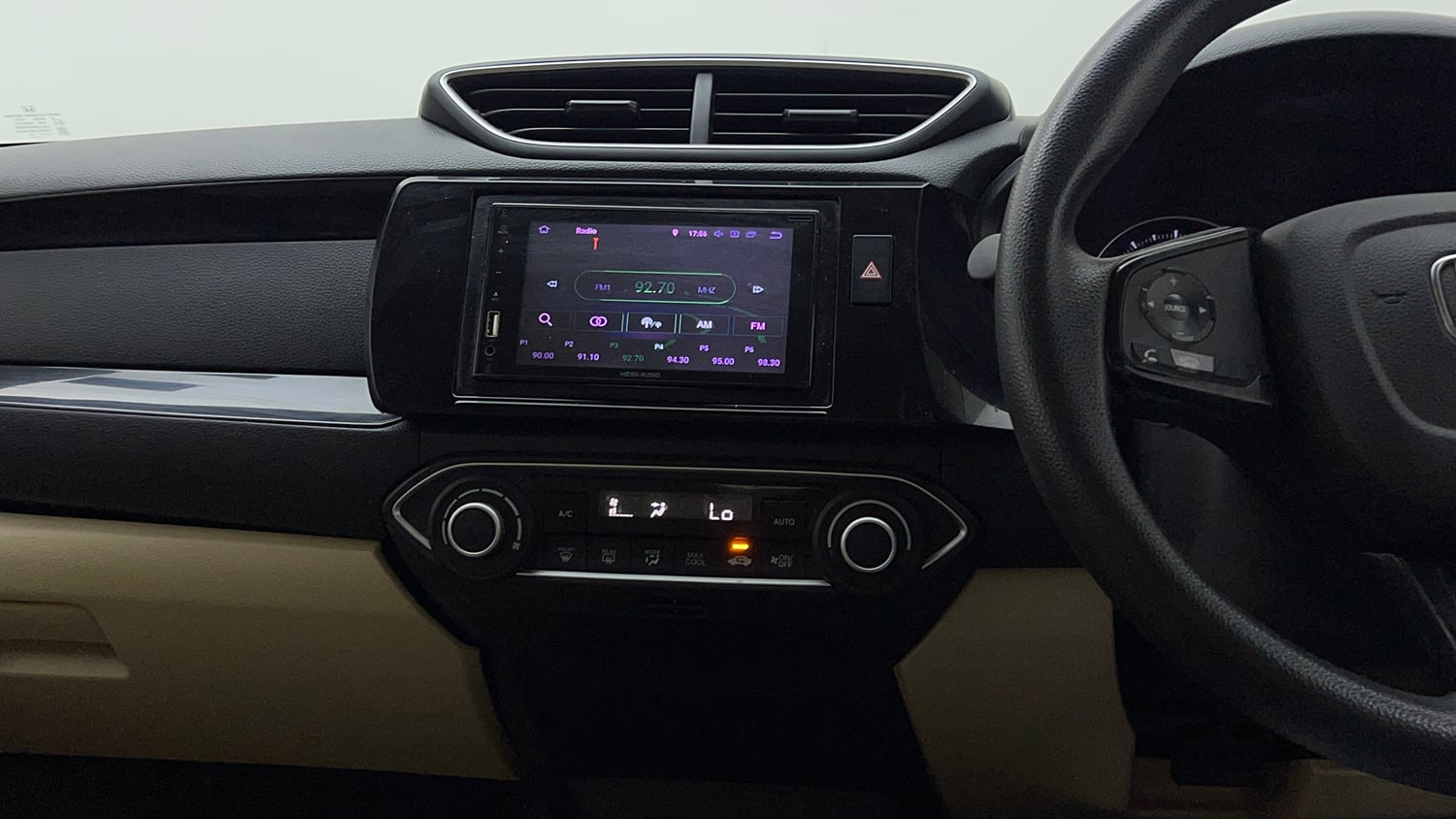 Used 2019 Honda Amaze 1.2 V CVT Petrol Petrol Automatic interior MUSIC SYSTEM & AC CONTROL VIEW