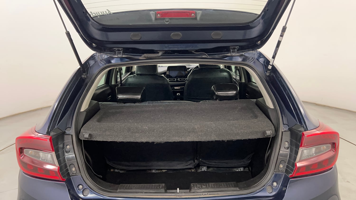 Used 2022 Maruti Suzuki Baleno Alpha MT Petrol Manual interior DICKY INSIDE VIEW