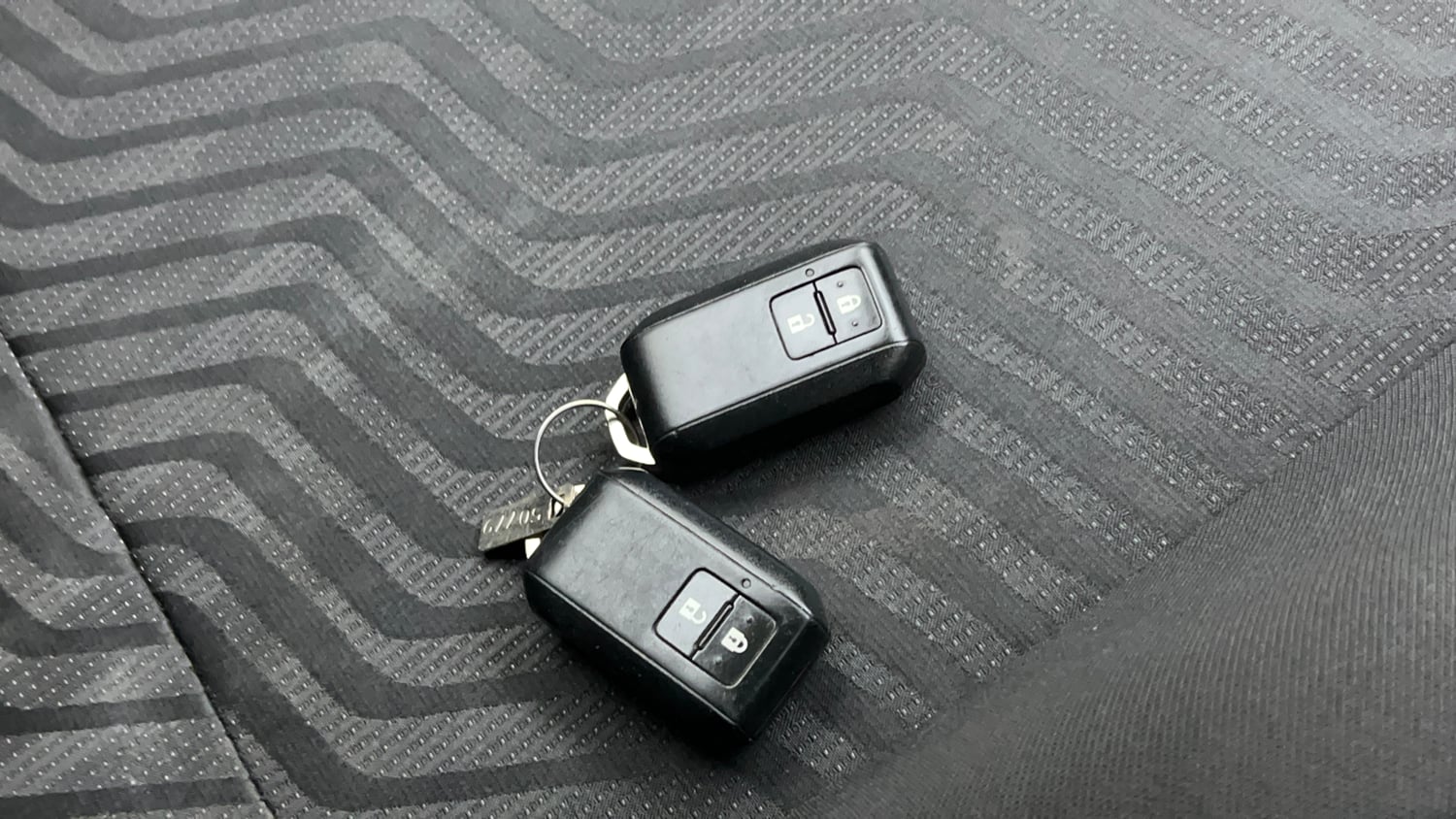 Used 2018 Maruti Suzuki Swift ZXi AMT Petrol Automatic extra CAR KEY VIEW
