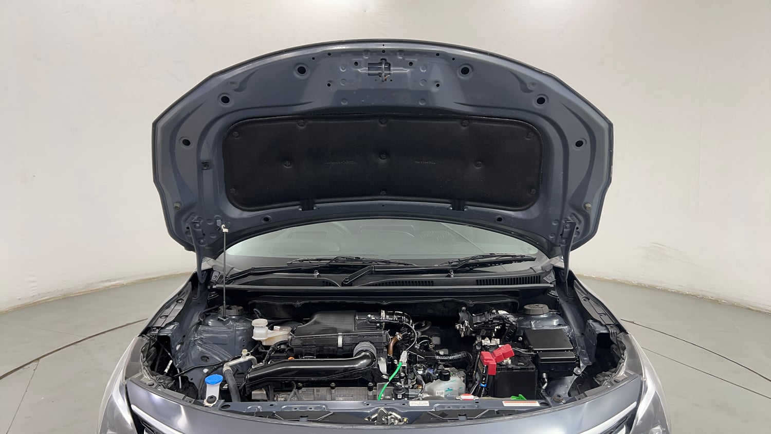 Used 2025 Maruti Suzuki Baleno Alpha AGS Petrol Automatic engine ENGINE & BONNET OPEN FRONT VIEW