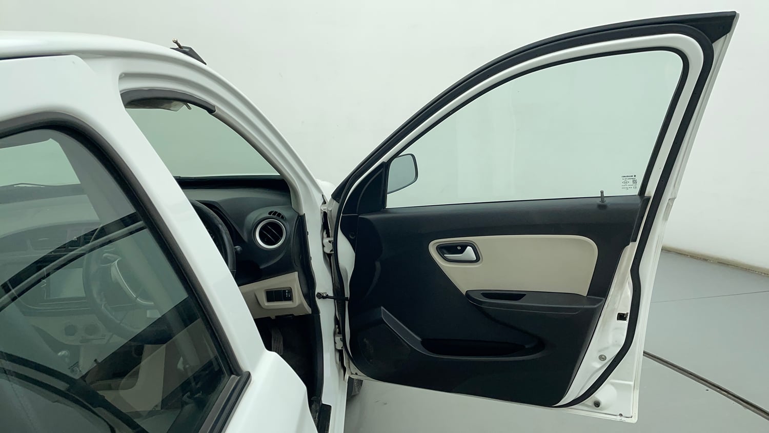 Used 2019 Maruti Suzuki Alto 800 LXi Petrol Manual interior RIGHT FRONT DOOR OPEN VIEW