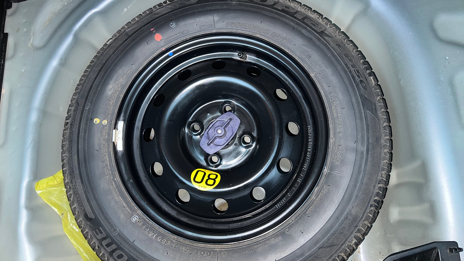 Used 2018 Maruti Suzuki Swift ZXi AMT Petrol Automatic tyres SPARE TYRE VIEW