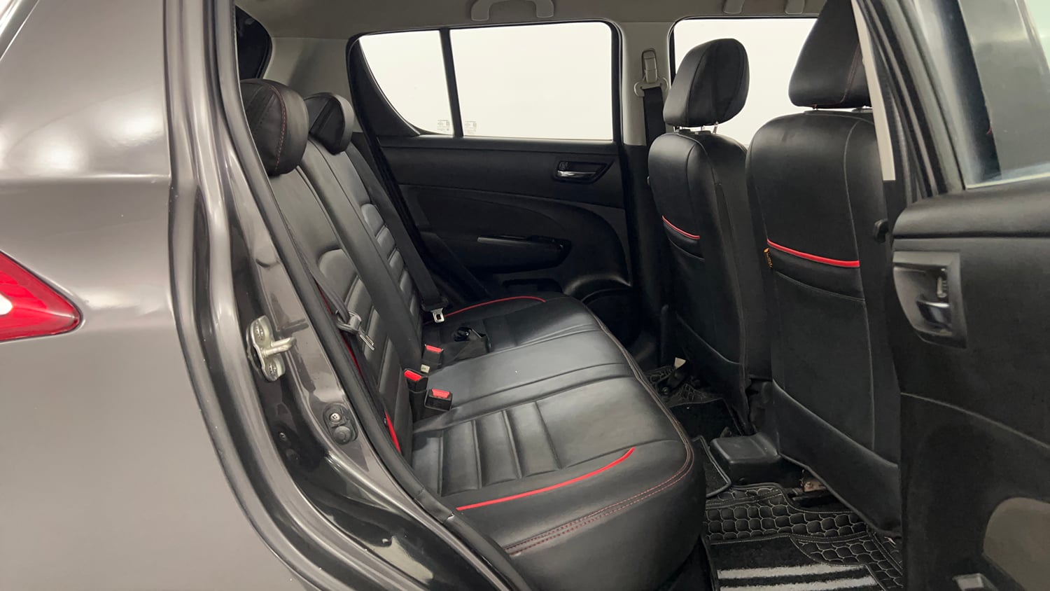 Used 2016 Maruti Suzuki Swift ZDi Diesel Manual interior RIGHT SIDE REAR DOOR CABIN VIEW