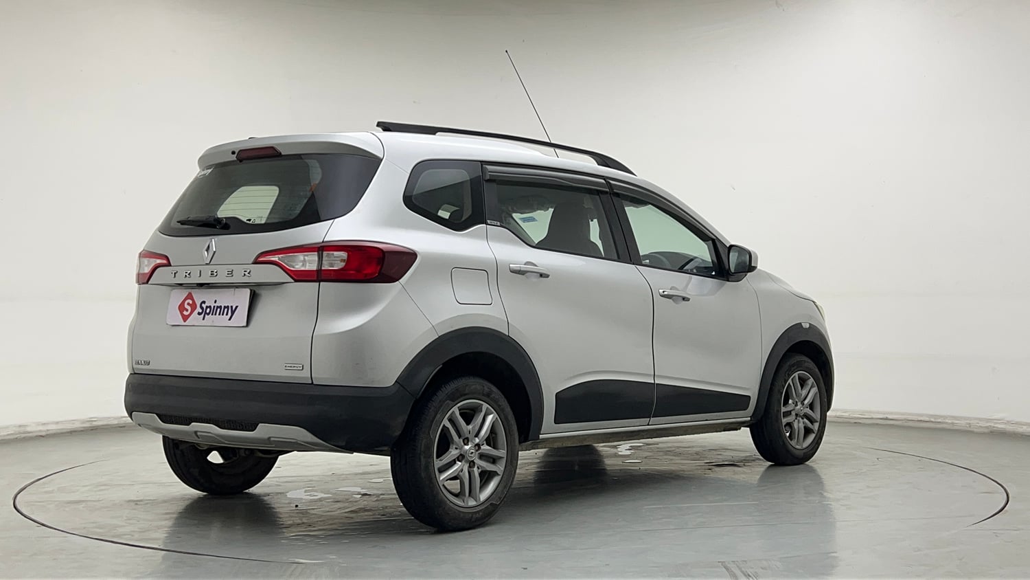 Used 2021 Renault Triber RXZ Petrol Manual exterior RIGHT REAR CORNER VIEW