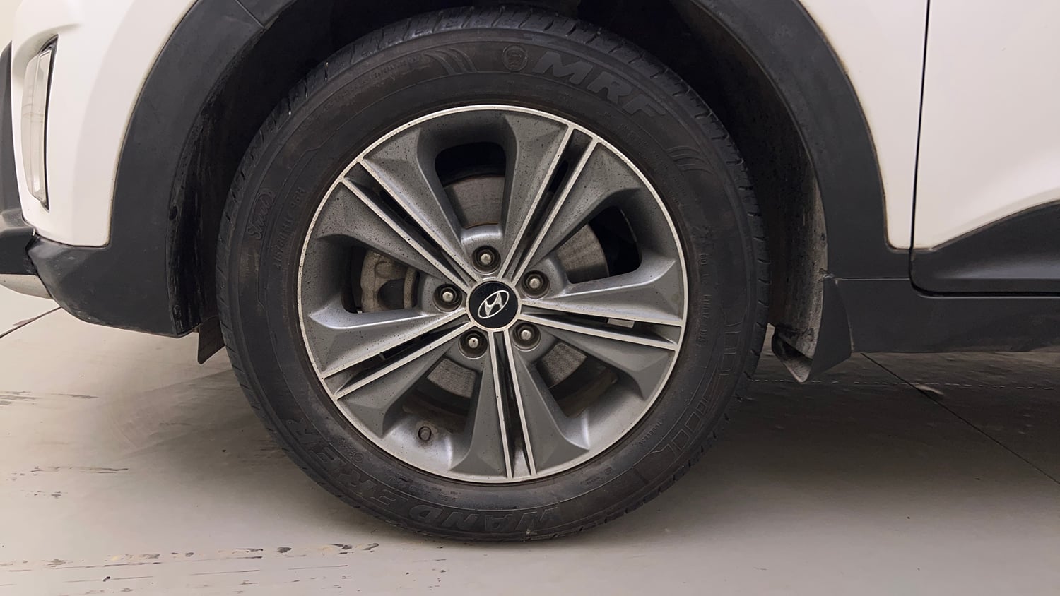 Used 2017 Hyundai Creta 1.6 SX Plus AT Petrol Petrol Automatic tyres LEFT FRONT TYRE RIM VIEW