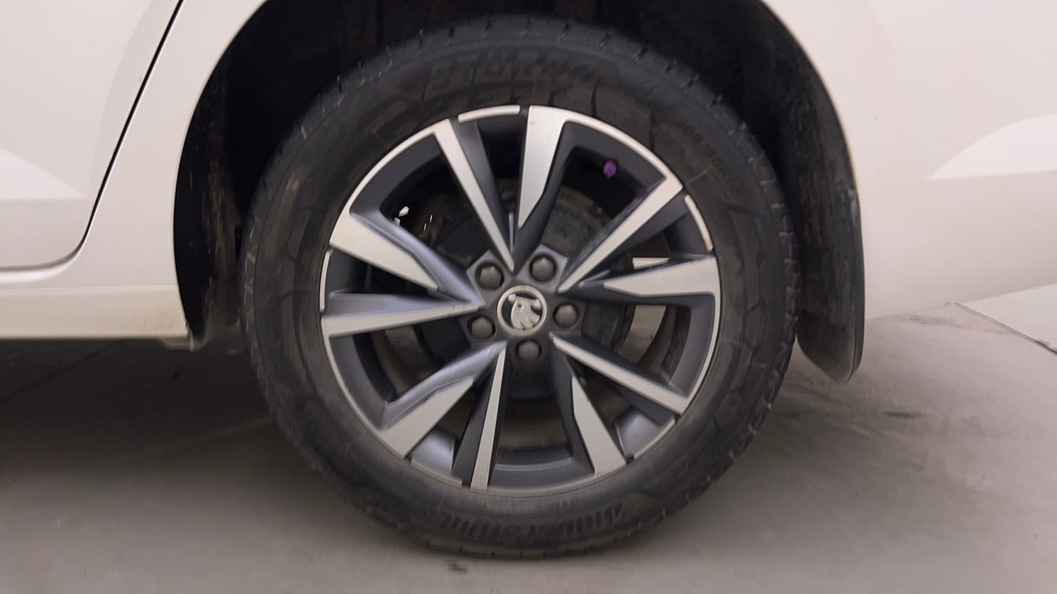 Used 2023 Skoda Slavia Style 1.5L TSI DSG Petrol Automatic tyres LEFT REAR TYRE RIM VIEW