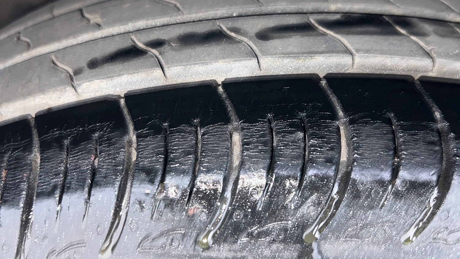 Used 2019 Maruti Suzuki Baleno RS 1.0 Petrol Manual tyres LEFT FRONT TYRE TREAD VIEW