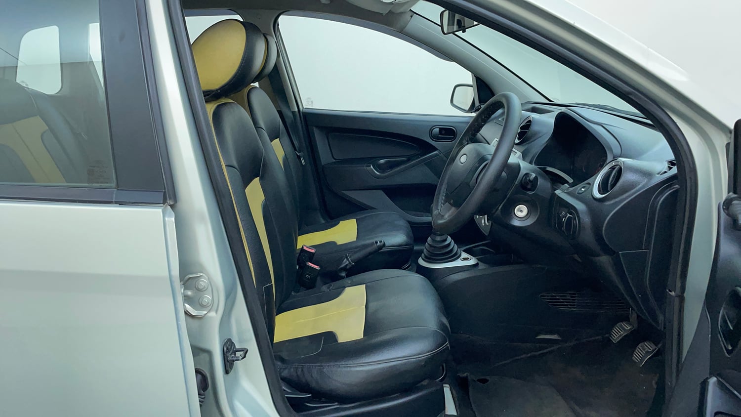 Used 2012 Ford Figo Duratorq Diesel EXI 1.4 Diesel Manual interior RIGHT SIDE FRONT DOOR CABIN VIEW