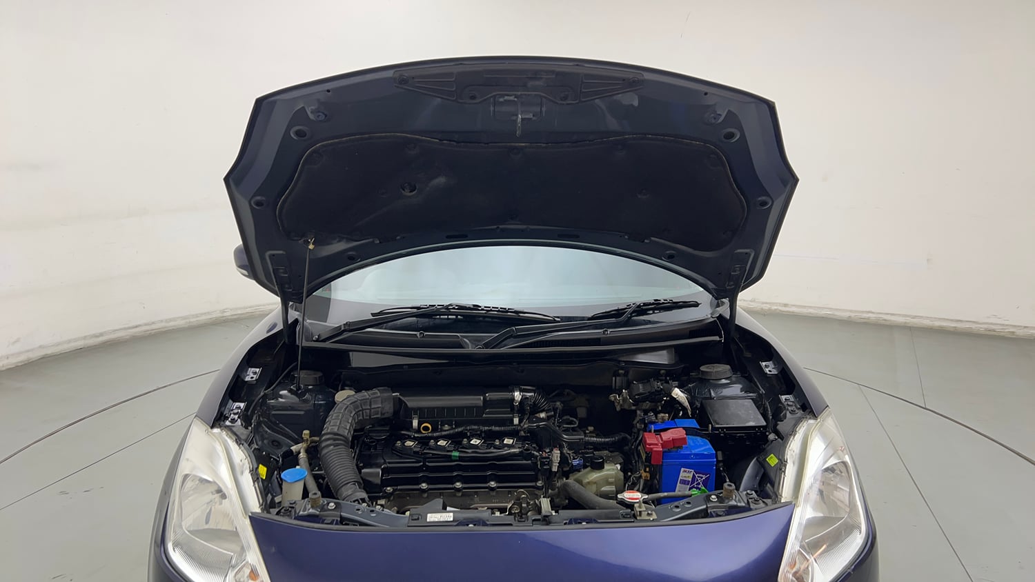 Used 2018 Maruti Suzuki Swift ZXi AMT Petrol Automatic engine ENGINE & BONNET OPEN FRONT VIEW