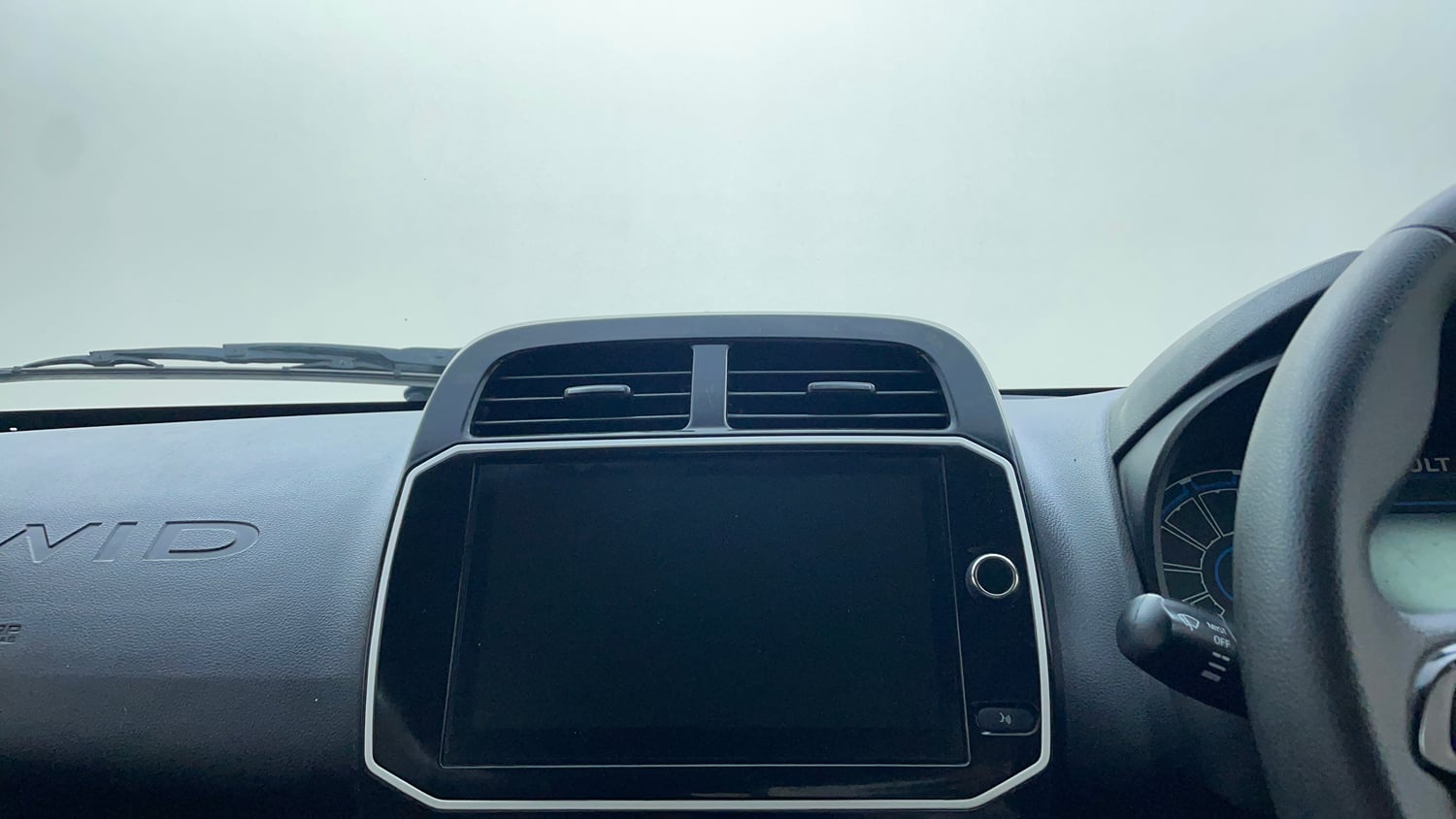 Used 2024 Renault Kwid CLIMBER AMT Petrol Automatic top_features Touch screen infotainment system