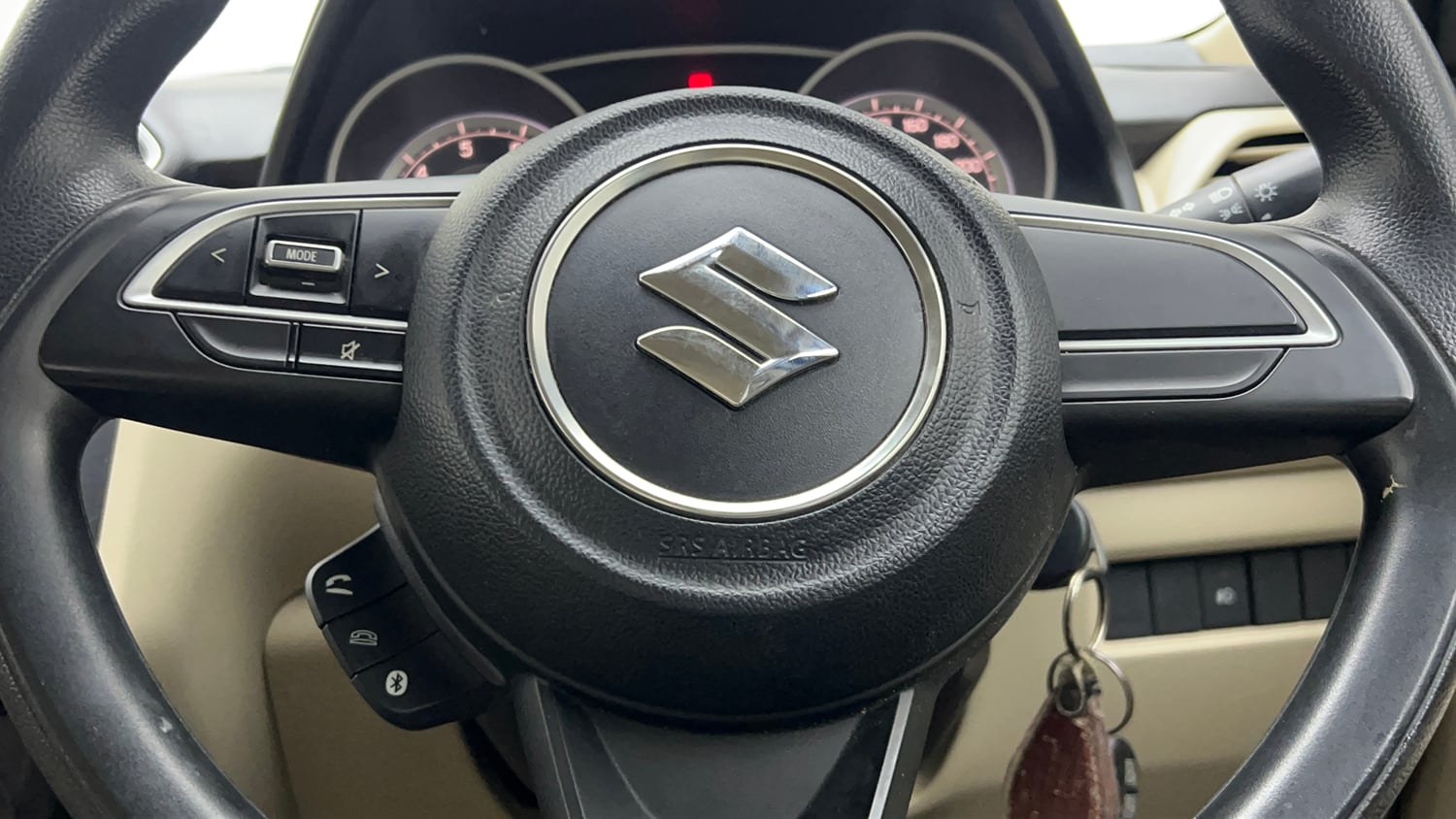 Used 2018 Maruti Suzuki Dzire VXi Petrol Manual top_features Steering mounted controls