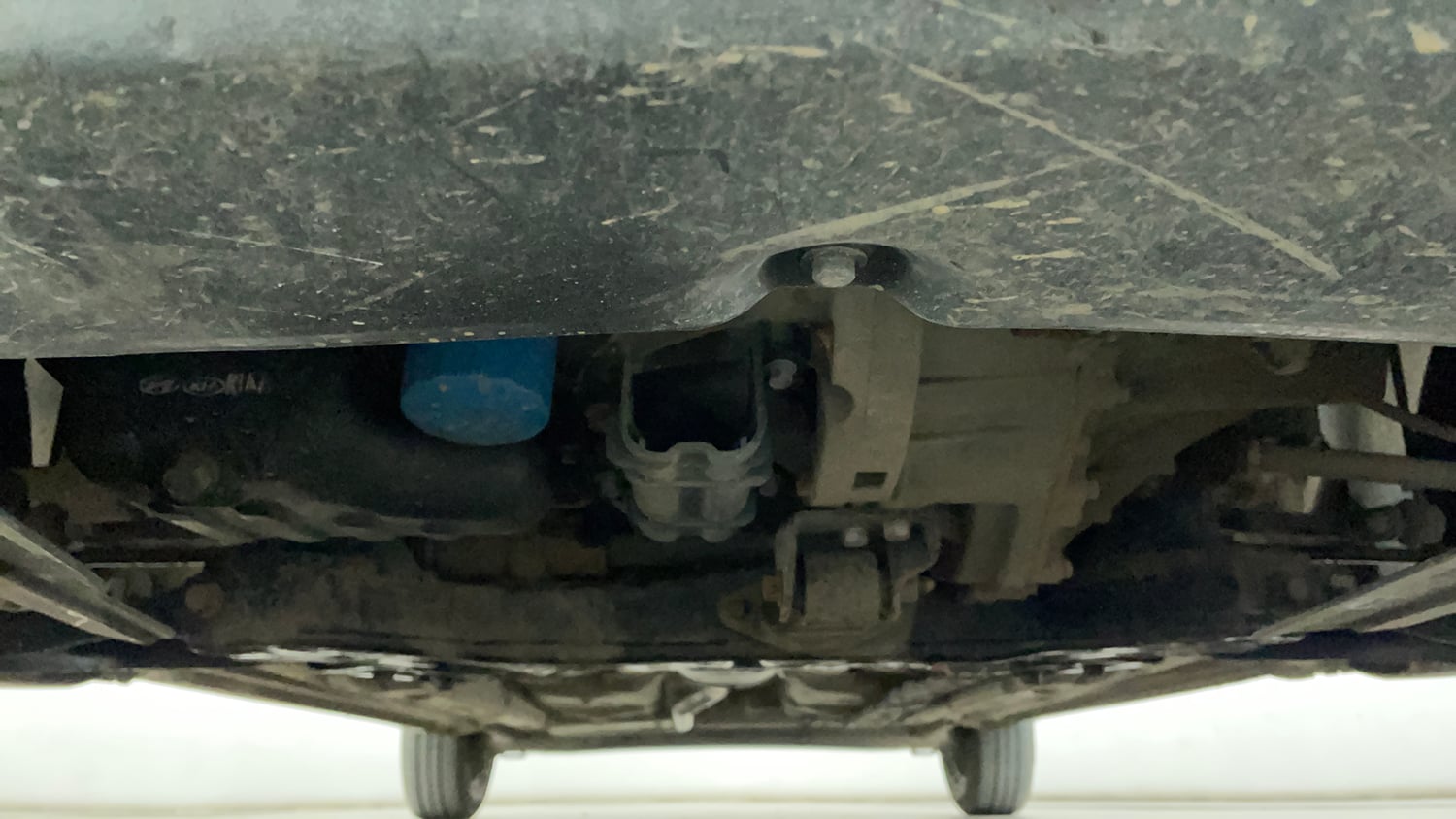 Used 2015 Hyundai Grand i10 Sportz 1.2 Kappa VTVT Petrol Manual extra FRONT LEFT UNDERBODY VIEW